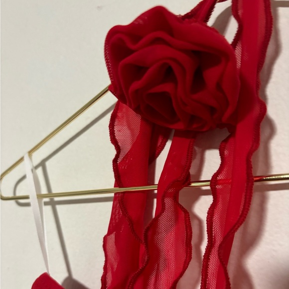 Red tube top with rose 🌹 - Picture 2 of 3